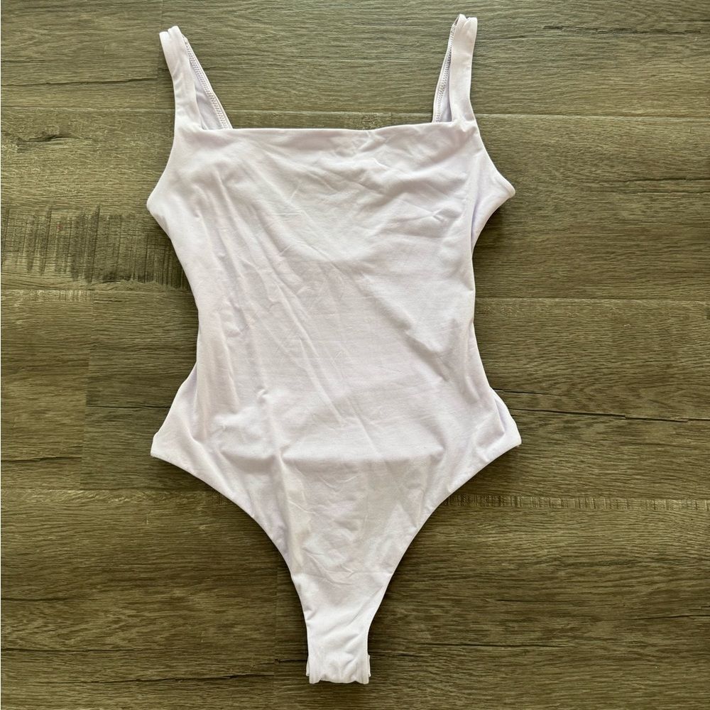 Skims Fits Everybody Square Neck Bodysuit in Lily - Picture 2 of 2